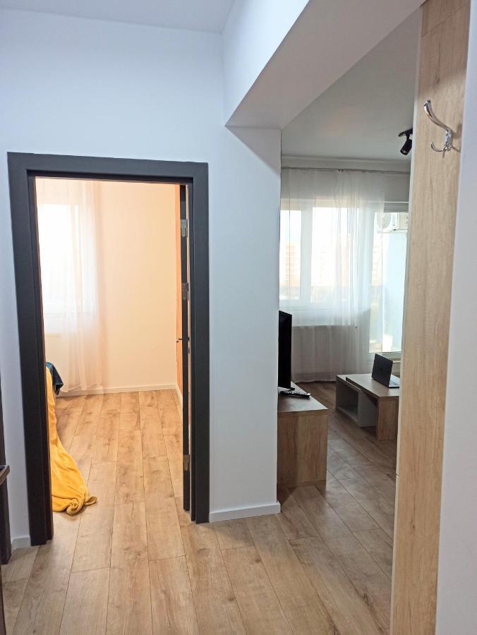 Stylish, Modern 2 Rooms Flat With City View, Near Presidential Palace Bukarest Exterior foto